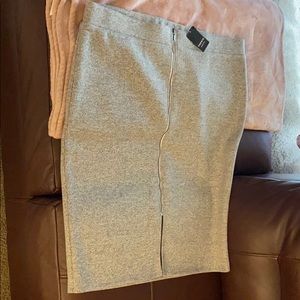 Grey pencil skirt